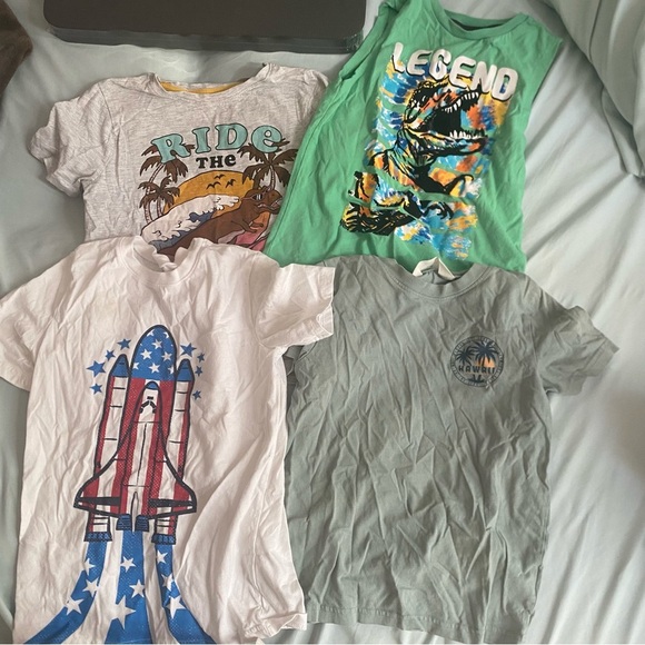 Boys Graphic Tees Bundle - Picture 1 of 5